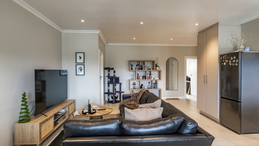 To Let 3 Bedroom Property for Rent in Bishopscourt Western Cape